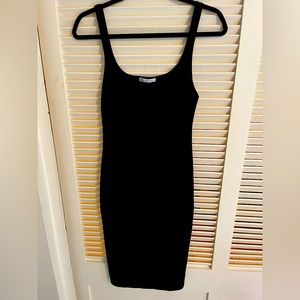 Zara midi bodycon black cotton dress size Medium. Purchased at Zara Italy